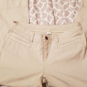 ⚠️CLOSING⚠Prana khaki pants.  This is a great deal